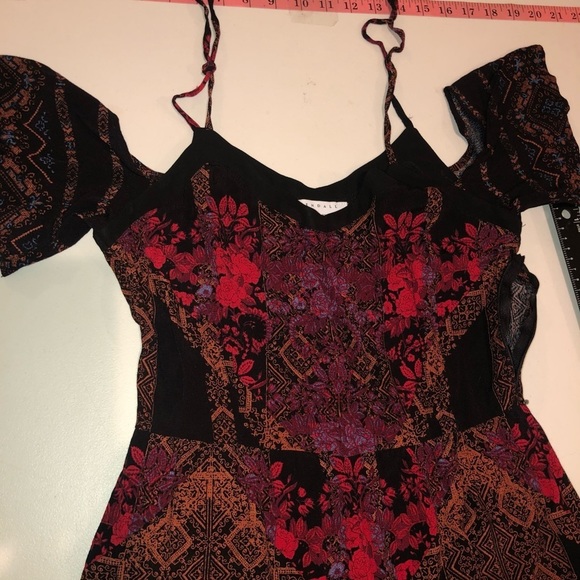 Kendall & Kylie small red & black floral cold shoulder romper ties at shoulder - Picture 5 of 11